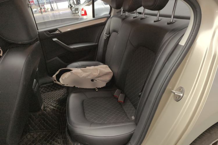 Used Skoda Rapid 2019 1.5L Automatic Comfort Edition China V Standard Interior 4