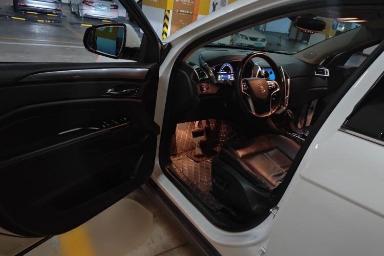 Used Cadillac SRX 2014 3.0L Comfort Model
