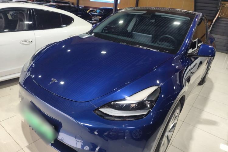 Used Tesla Model Y 2021 Long-Range All-Wheel-Drive Version