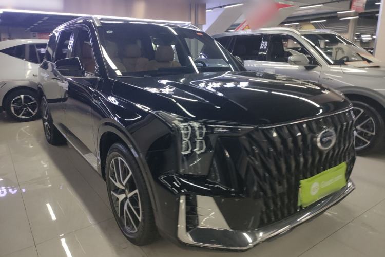 Used GAC Trumpchi ES9 2024 PHEV with 143 km Max Front Right 45 Deg