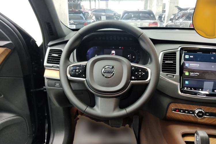 Used Volvo XC90 2023 B5 SmartDrive Luxury Edition 5 Seats