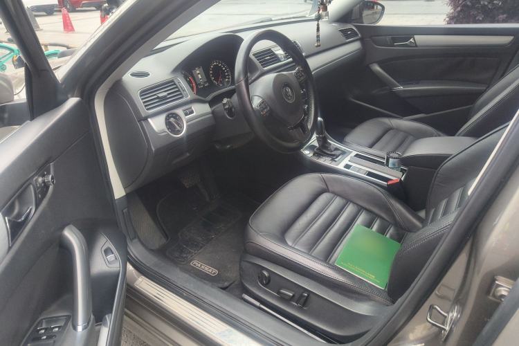 Used Volkswagen Passat 2013 1.8TSI DSG Prestige Edition Driver Seat