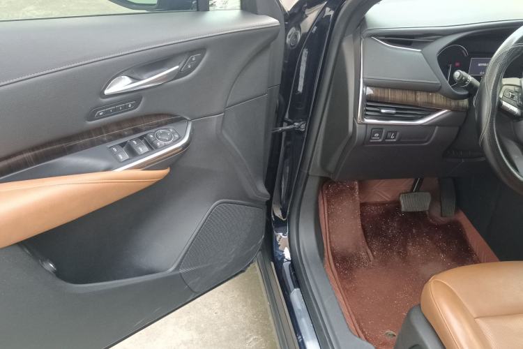 Used Cadillac XT4 2022 28T Two-Wheel Drive Prestige Version Driver Seat