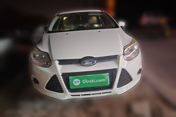 Used Ford Focus 2012 Sedan 1.6L Manual Fashion Edition
