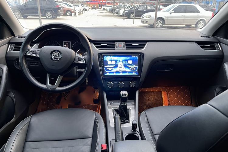 Used Skoda Octavia 2016 1.6L Manual Smart Drive Version Interior 3