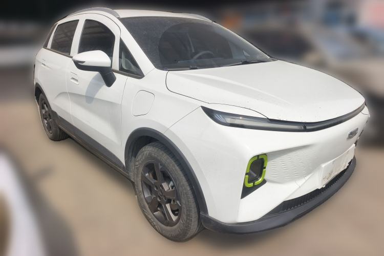 Used Geometry E Firefly 2023 320KM Cute & Handsome Tiger 5 Seats Front Right 45 Deg