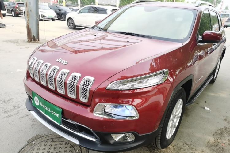 Used Jeep Cherokee 2016 2.4L Professional Smart Version