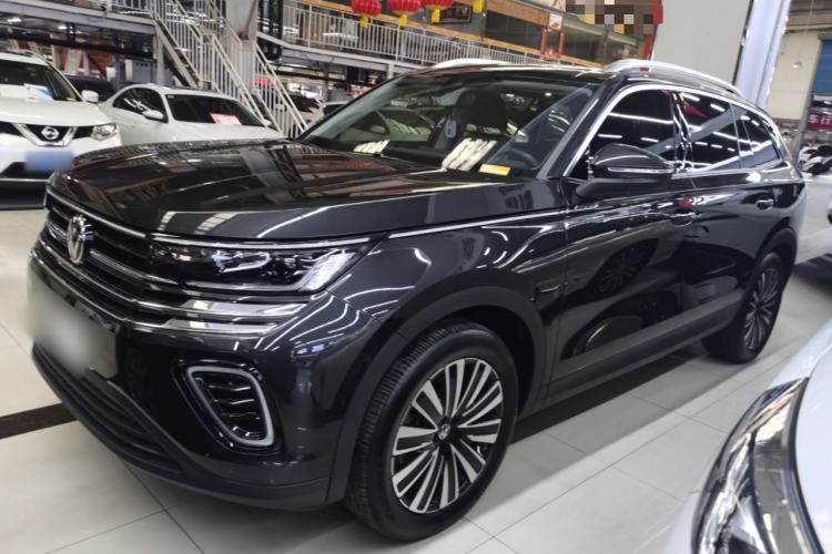 Used Volkswagen Tavendor 2023 330TSI Luxury Touring Edition Left Side