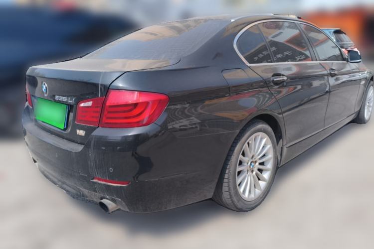 Used BMW 5 Series 2013 535Li Leading Model Rear Right 45 Deg