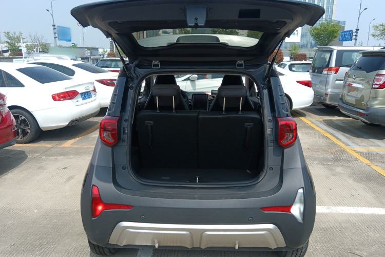 Used Chery QQ Little Ant 2022 Restyled Version Sweet Pink Edition Half-Sugar Version 30.6 kWh 30 kW 301 km Trunk