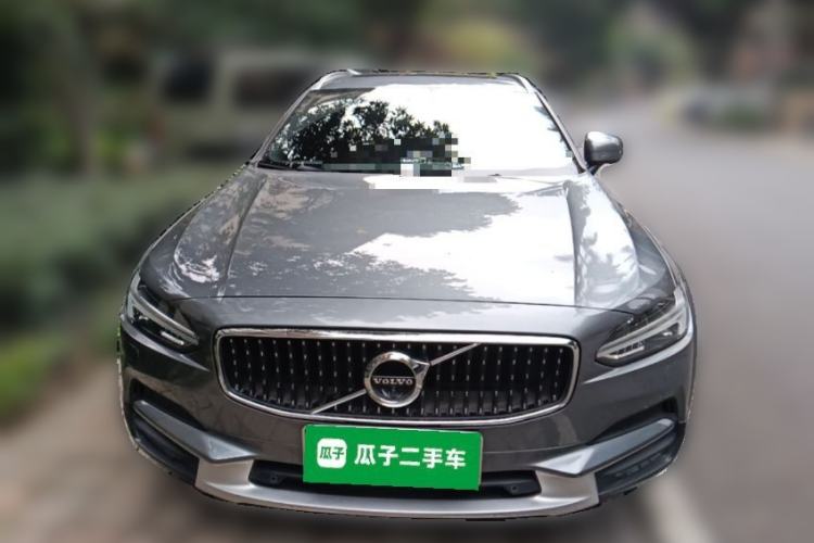 Used Volvo V90 2020 Cross Country T5 AWD Prestige Edition
