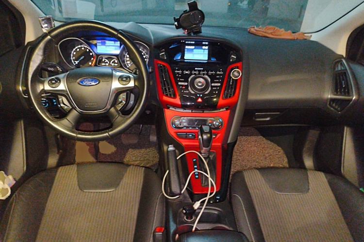 Used Ford Focus 2012 Hatchback 2.0L Automatic Luxury Sport Model