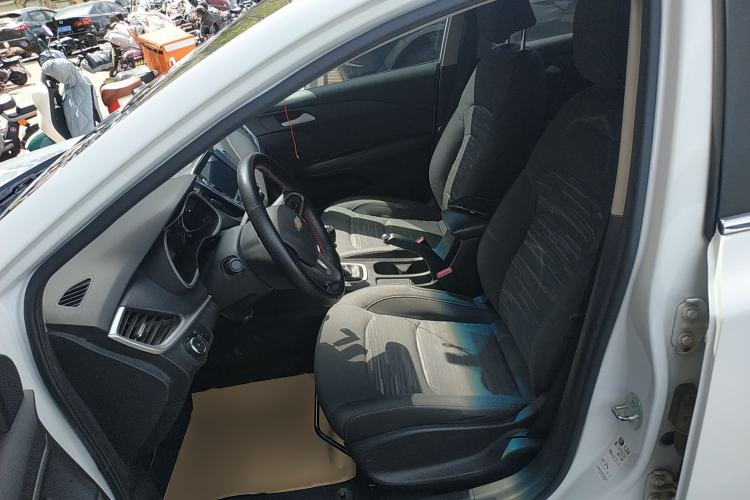 Used Chevrolet Monza 2019 320T Manual Xinxin Edition China VI Left Front Seat