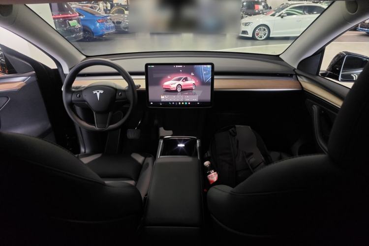 Used Tesla Model Y 2022 Revised Version Rear-Wheel Drive Center Console