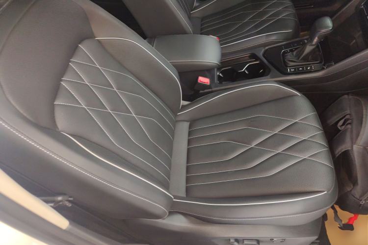 Used Volkswagen Tiguan L 2023 330TSI Automatic Two-Wheel Drive R-Line Enjoyment Edition