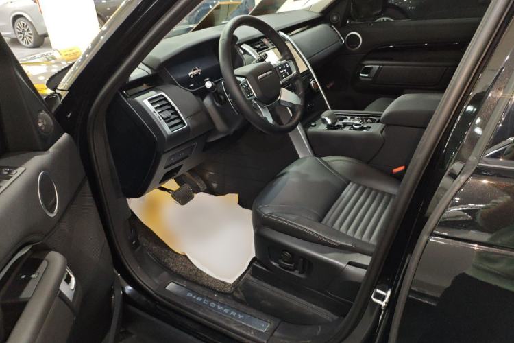 Used Land Rover Discovery 2024 360 PS S