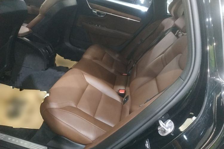 Used Volvo S90 2023 B5 Zhiyi Luxury Edition
