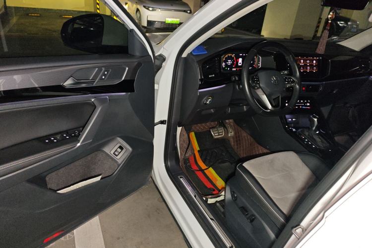 Used Volkswagen Tayron X 2020 330TSI Two-Wheel Drive Luxury Smart Connectivity Version Driver Seat