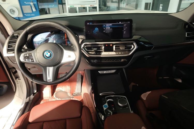 Used BMW iX3 2024 Leading Model
