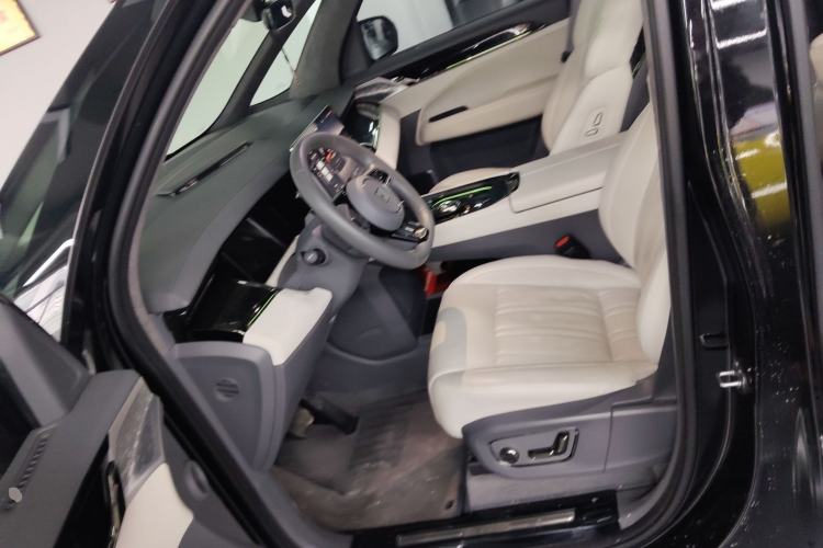 Used Zeekr 009 2022 WE Edition Left Front Seat