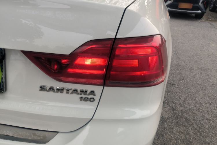 Used Volkswagen Santana 2016 1.6L Manual Fashion Edition