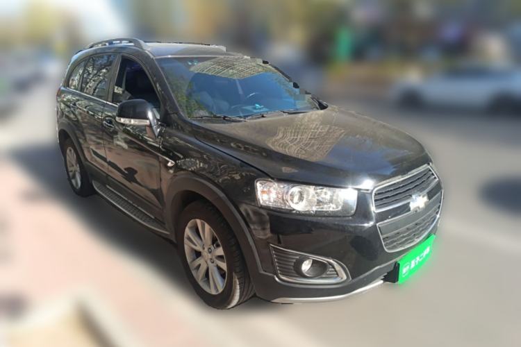 Used Chevrolet Captiva 2017 2.4L 4x4 Flagship Edition 7-Seater