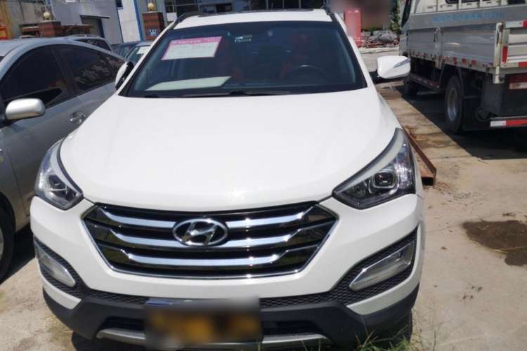 Used Hyundai Santa Fe 2013 2.4L Automatic 2WD Comfort Edition
