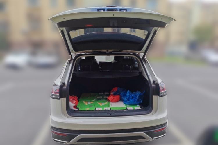 Used Volkswagen Tayron 2023 330TSI Two-Wheel-Drive Luxury Plus Advanced Version Trunk