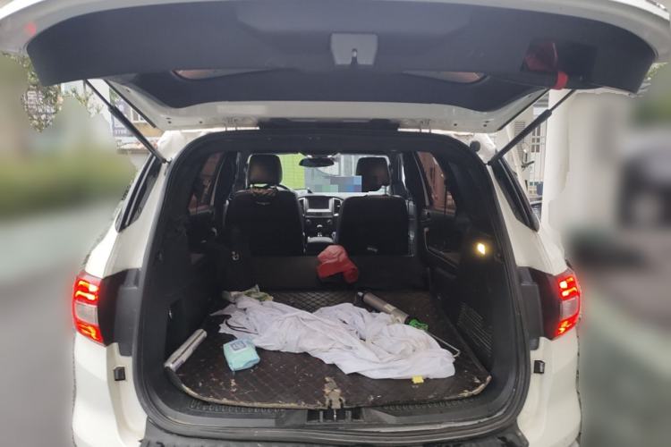 Used Ford Everest 2017 2.2T Diesel Manual 4x4 Luxury Edition 5 Seats