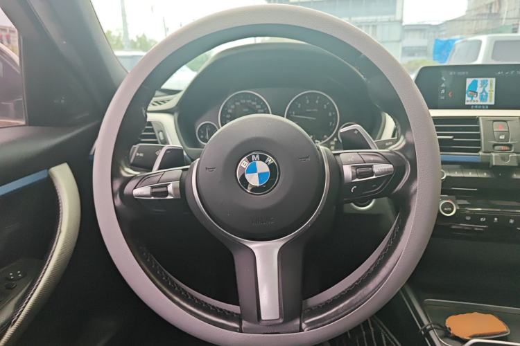 Used BMW 3 Series 2018 320i M Sport Package Steering Wheel