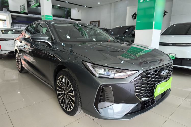 Used Chery Fengyun A8L 2025 1.5 TGDI 145 km Luxury Version
