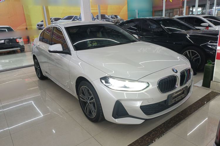 Used BMW 1 Series 2021 120i M Sport Edition Front Right 45 Deg