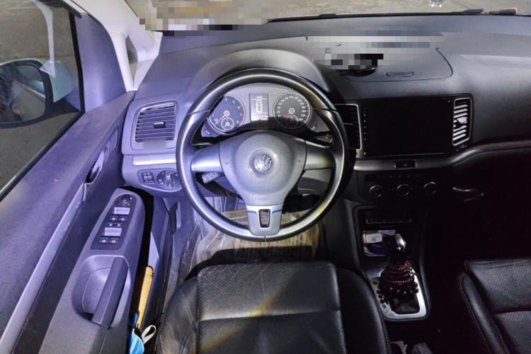 Used Volkswagen Sharan 2013 1.8TSI Standard Model Euro IV Steering Wheel