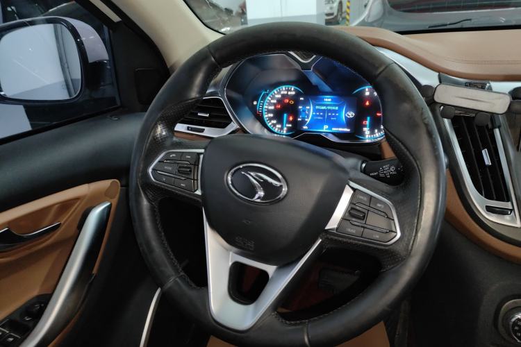 Used Soueast DX7 2015 1.5T Automatic Luxury Model