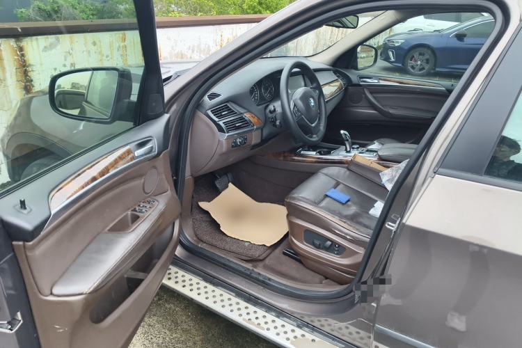 Used BMW X5 2011 xDrive35i Luxury Model Driver Seat