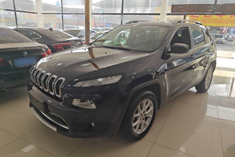Used Jeep Cherokee 2016 2.4L Professional Smart Version