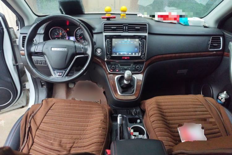 Used Haval H6 2015 Revised Version Sport Edition 1.5T Manual Transmission Two-Wheel Drive Elite Grade
