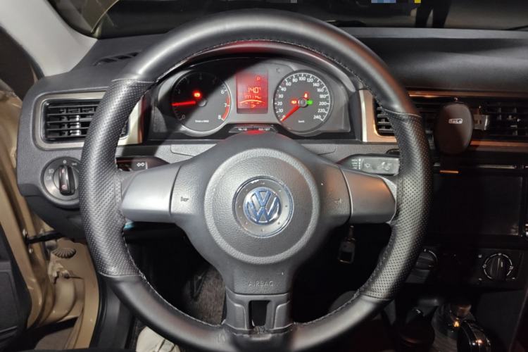 Used Volkswagen Santana 2013 1.6L Automatic Comfort Edition Steering Wheel