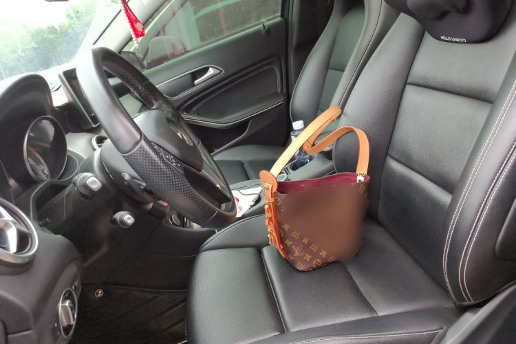 Used Mercedes-Benz GLA 2016 GLA 200 Sport Edition Left Front Seat