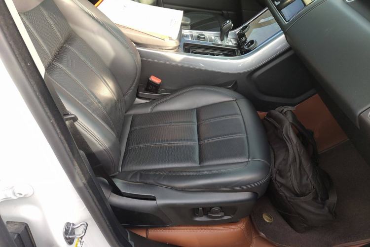 Used Land Rover Range Sport 2022 3.0 L6 SE Right Front Seat