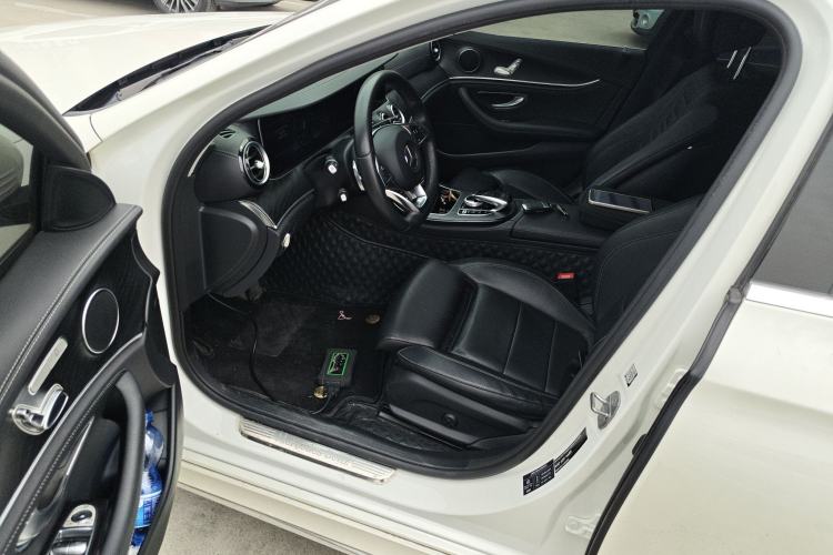 Used Mercedes-Benz E-Class 2018 Facelift E 200 L Sport Edition