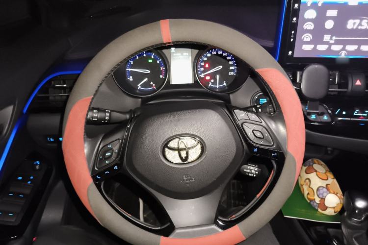 Used Toyota IZOA 2018 2.0L Yichi Edition China V Standard