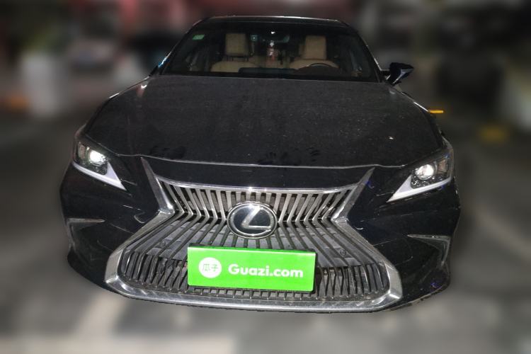 Used Lexus ES 2020 200 Excellence Edition
