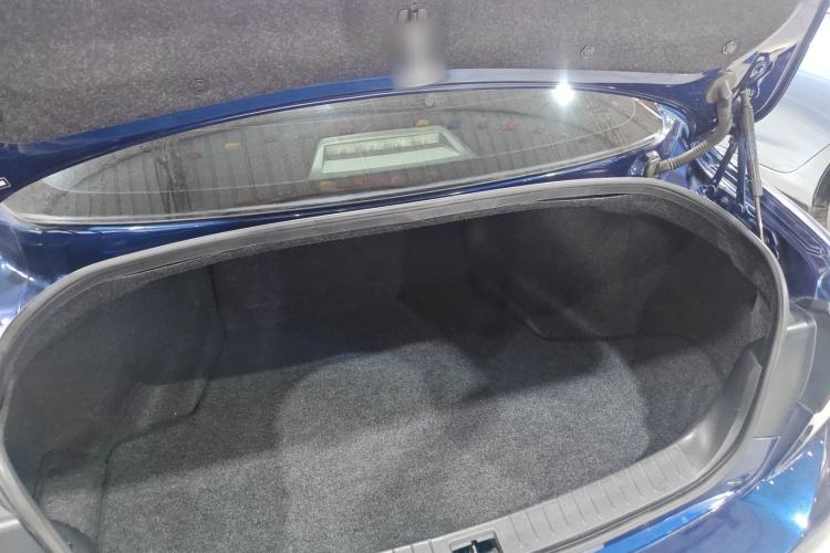 Used Infiniti Q50L 2018 2.0T Comfort Edition China V Standard Trunk