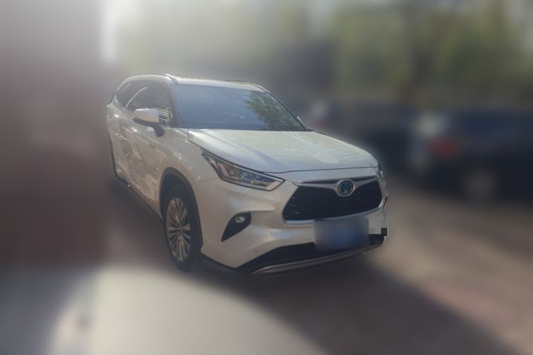 Used Toyota Highlander 2022 Dual-Engine 2.5L Four-Wheel Drive Prestige Version 7 Seats Front Right 45 Deg