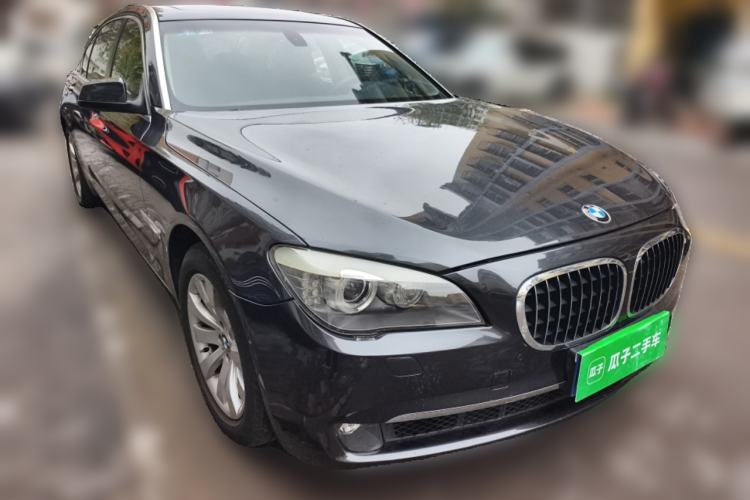 Used BMW 7 Series  Front Right 45 Deg
