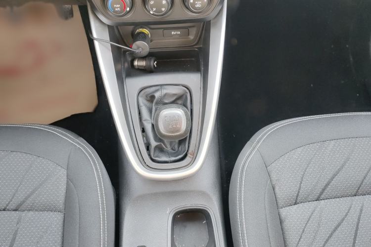 Used Baojun 510 2017 1.5L manual Comfort trim