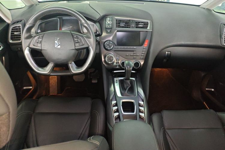 Used DS 5 2014 1.6T Luxury Edition THP160