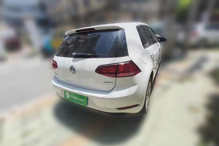 Used Volkswagen Golf 2018 1.6L Automatic Fashion Model
