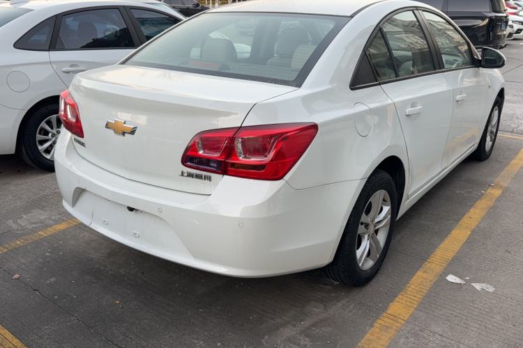 Used Chevrolet Cruze 2015 1.5L Classic SE AT Exterior 3